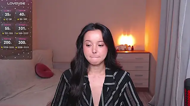 lia hetty online show from September 17, 4:19 pm