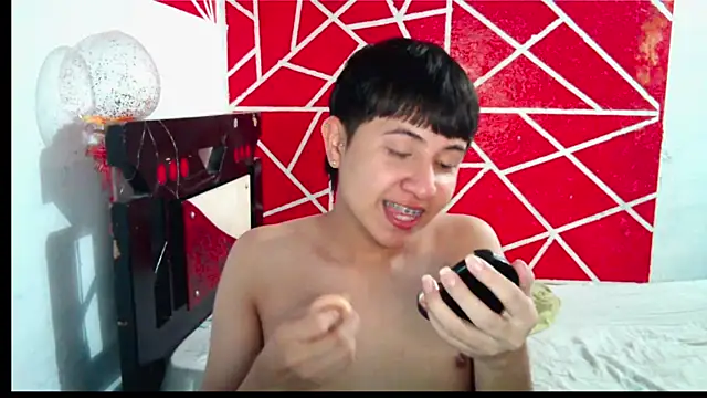 DIDIER 777 online show from February 11, 9:53 pm