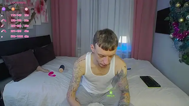 Snapshot of Jamie_Inked chatting on January 17, 4:50 am Jamie Inked online show from January 17, 4:50 am