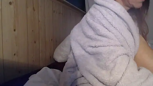 saraswirls69xh online show from February 12, 3:16 pm