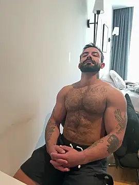 Snapshot of miniman99 chatting on January 11, 6:57 pm miniman99 online show from January 11, 6:57 pm