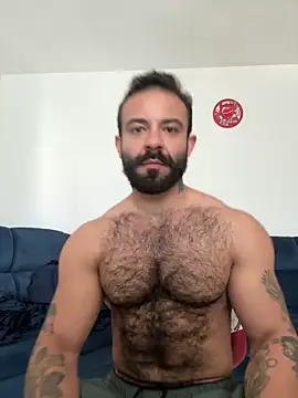 Snapshot of miniman99 chatting on February 17, 12:01 pm miniman99 online show from February 17, 12:01 pm