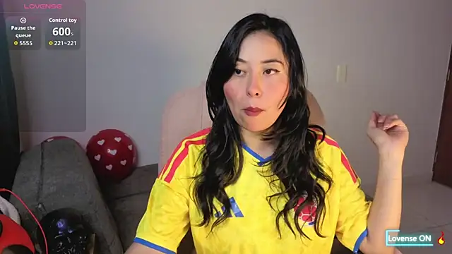 LolaOpalX online show from June 18, 12:00 am