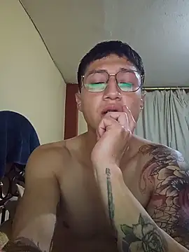 Xavlex0803 online show from April 10, 12:05 am