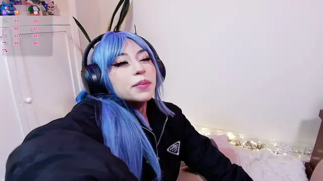 Snapshot of Xayah_and_Rakan chatting on January 10, 5:53 am Xayah and Rakan online show from January 10, 5:53 am