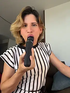 milablossom01 online show from June 14, 5:48 pm