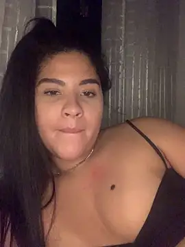 Snapshot of kahraujo chatting on March 15, 7:58 am kahraujo online show from March 15, 7:58 am