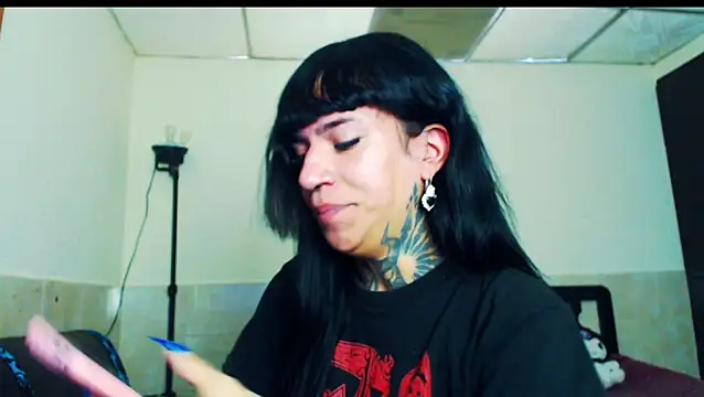 jazmin wolf online show from February 26, 12:15 pm