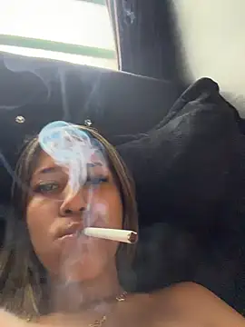 Snapshot of vicky_bass_ chatting on April 22, 7:48 pm vicky bass online show from April 22, 7:48 pm