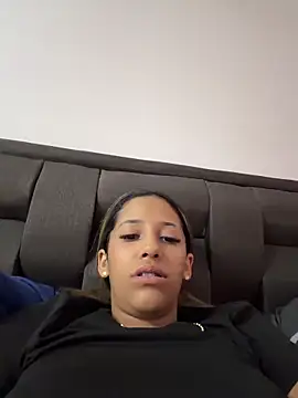 Snapshot of vicky_bass_ chatting on May 10, 6:02 pm vicky bass online show from May 10, 6:02 pm
