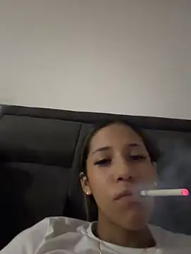 Snapshot of vicky_bass_ chatting on May 16, 11:36 pm vicky bass online show from May 16, 11:36 pm