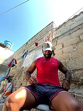 leon97hot online show from February 11, 3:39 pm