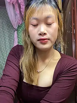 Snapshot of mei_chan_aa chatting on January 14, 4:40 am mei chan aa online show from January 14, 4:40 am