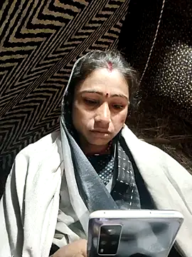 lodhi8080 online show from January 14, 11:20 pm