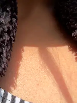 Debbie girl online show from February 4, 1:28 pm