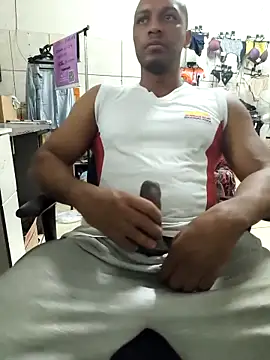 Snapshot of Betobob chatting on March 19, 8:13 pm Betobob online show from March 19, 8:13 pm