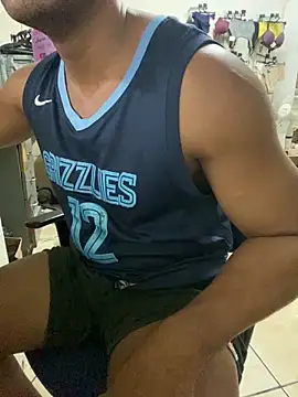 Snapshot of Betobob chatting on April 1, 9:10 am Betobob online show from April 1, 9:10 am