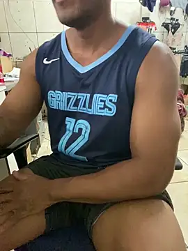 Snapshot of Betobob chatting on April 1, 7:00 pm Betobob online show from April 1, 7:00 pm