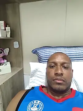 Snapshot of Betobob chatting on April 2, 6:49 pm Betobob online show from April 2, 6:49 pm