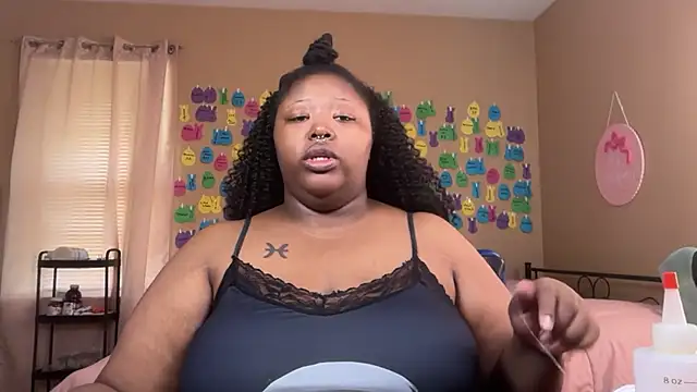 Chocolatebunnyxx96 online show from July 29, 3:32 pm