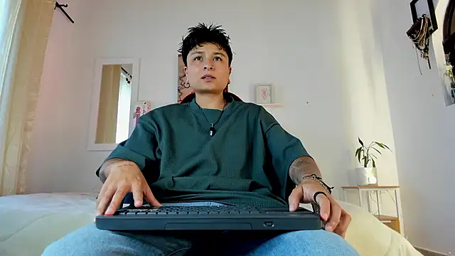 Snapshot of Zury_Ramirez chatting on March 13, 7:53 pm Zury Ramirez online show from March 13, 7:53 pm