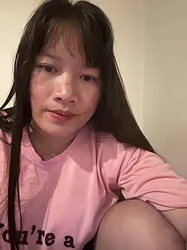 Snapshot of Suni-ii chatting on April 4, 11:51 am Suni-ii online show from April 4, 11:51 am