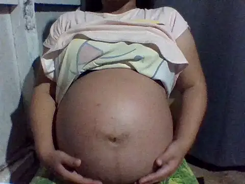 Snapshot of sweetprinces08 chatting on April 30, 11:49 am sweetprinces08 online show from April 30, 11:49 am
