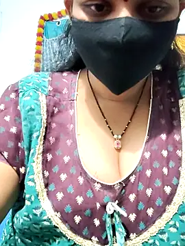 lusy79 online show from February 6, 5:23 am