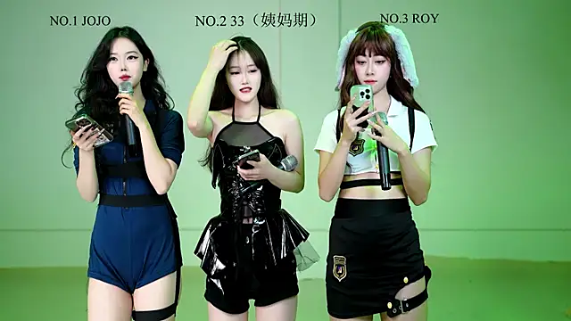 Snapshot of QIANXI_004 chatting on January 18, 11:25 am QIANXI 004 online show from January 18, 11:25 am