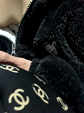 hinicky-0 online show from January 6, 8:51 am