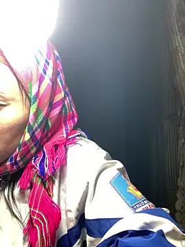 hinicky-0 online show from February 2, 7:40 am