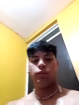 BrandonMendez6 online show from April 10, 2:33 pm