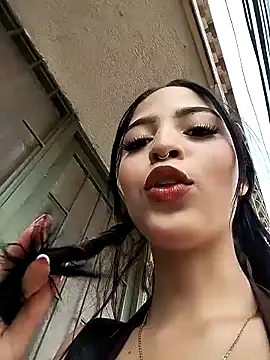 Snapshot of Aitana_2-0 chatting on February 9, 8:57 pm Aitana 2-0 online show from February 9, 8:57 pm