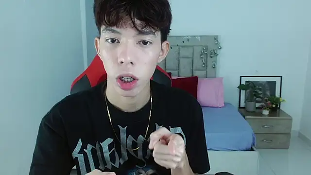 Nico  fox123 online show from February 3, 6:13 pm