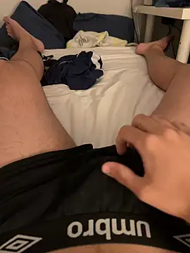 Snapshot of luzudn chatting on April 5, 1:36 am luzudn online show from April 5, 1:36 am