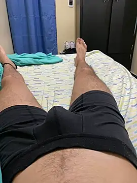 Snapshot of TyagoRoberts_ chatting on February 15, 4:09 am TyagoRoberts online show from February 15, 4:09 am