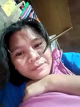 Snapshot of Hannah_4u chatting on February 15, 5:09 pm Hannah 4u online show from February 15, 5:09 pm