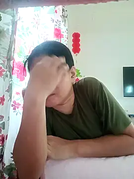 Snapshot of Hannah_4u chatting on February 19, 6:09 am Hannah 4u online show from February 19, 6:09 am