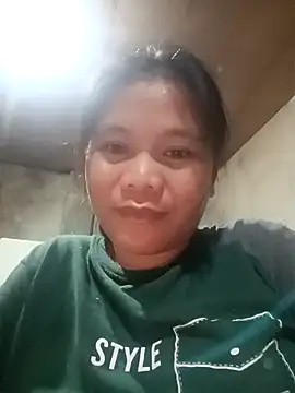 Snapshot of Hannah_4u chatting on February 24, 4:38 pm Hannah 4u online show from February 24, 4:38 pm