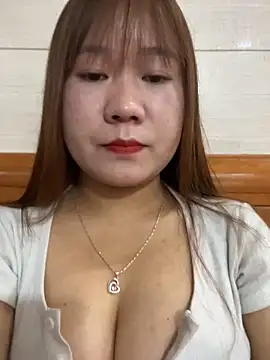 Snapshot of Liness101 chatting on March 16, 2:17 am Liness101 online show from March 16, 2:17 am