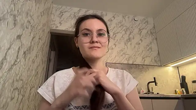 Snapshot of LanaLive chatting on January 14, 11:05 am LanaLive online show from January 14, 11:05 am