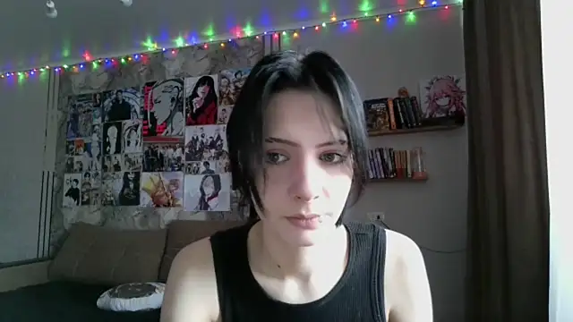 LxayBloom online show from January 12, 10:20 am