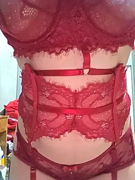 Snapshot of moon_baby99 chatting on June 6, 1:43 am moon baby99 online show from June 6, 1:43 am