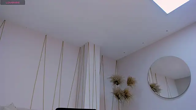GiannaWatson online show from June 7, 11:58 am