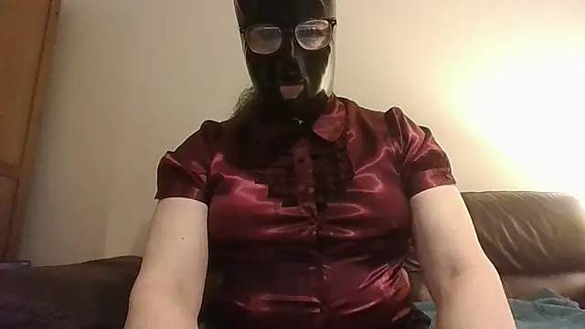 Snapshot of mariasatinxxx chatting on February 21, 8:32 pm mariasatinxxx online show from February 21, 8:32 pm