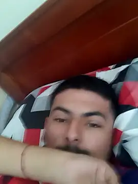 Snapshot of Mateotubbe chatting on January 7, 12:07 pm Mateotubbe online show from January 7, 12:07 pm