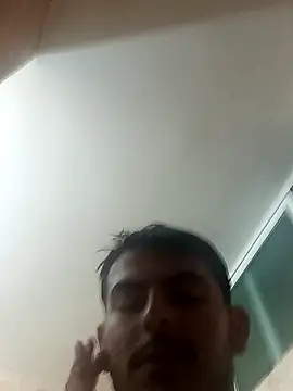 Snapshot of Mateotubbe chatting on March 17, 1:21 am Mateotubbe online show from March 17, 1:21 am