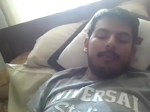 Snapshot of Mateotubbe chatting on April 12, 9:31 pm Mateotubbe online show from April 12, 9:31 pm