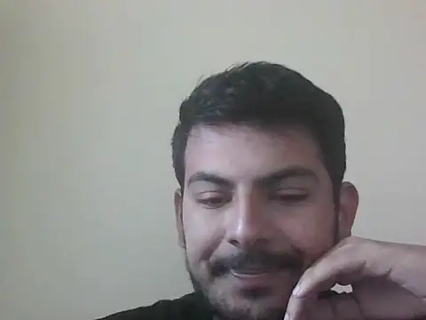Snapshot of Mateotubbe chatting on April 21, 10:01 pm Mateotubbe online show from April 21, 10:01 pm