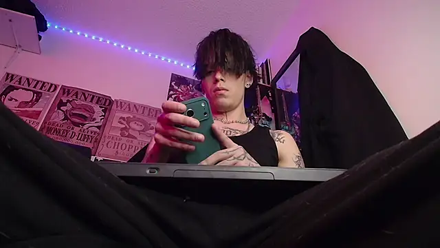 Anhony Muscle online show from February 17, 7:20 pm